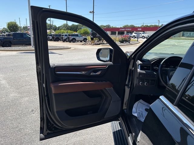 Used 2023 Black GMC Denali Ultimate image 9