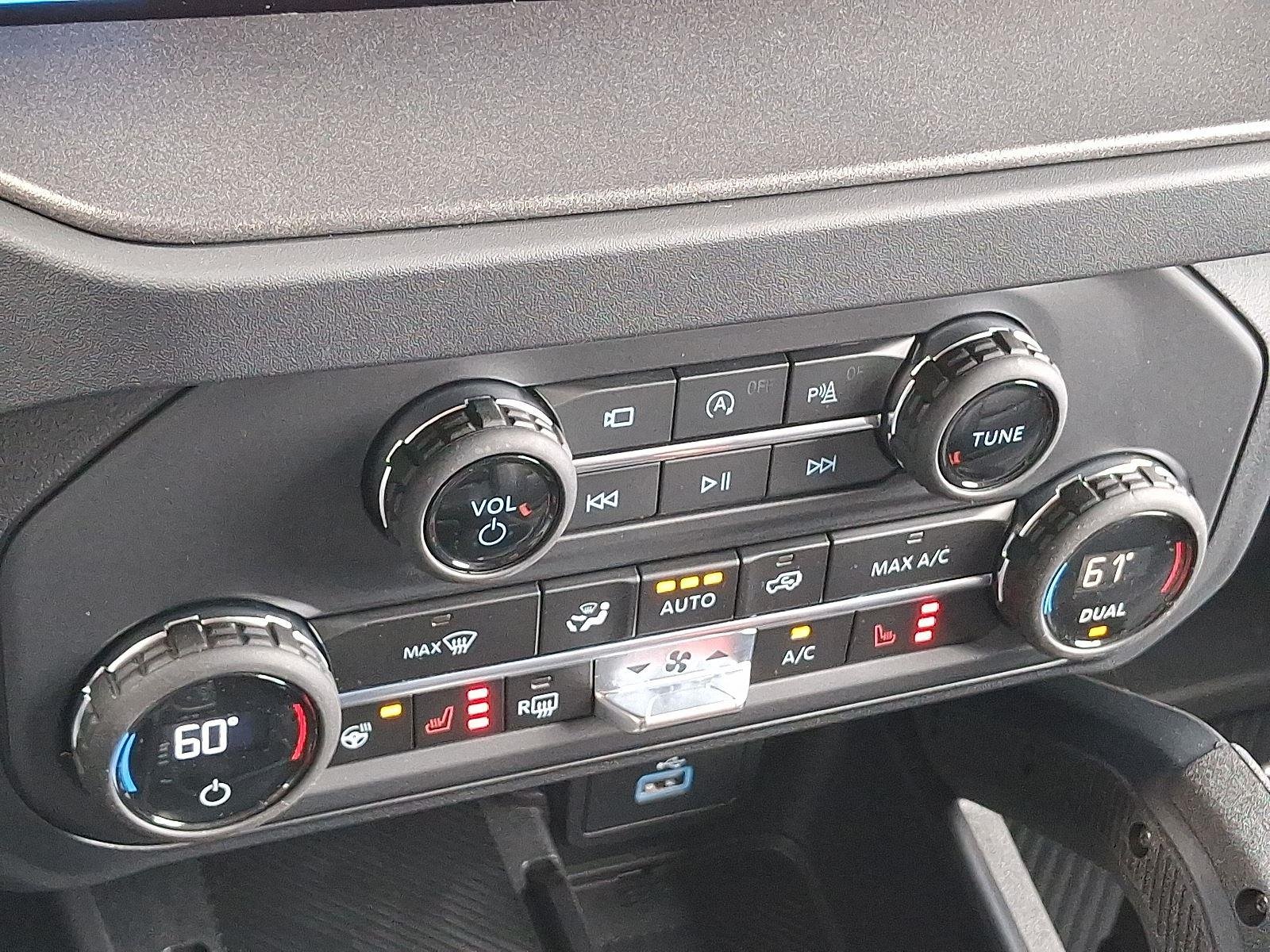 New 2025 Marsh Gray Ford Badlands® image 12