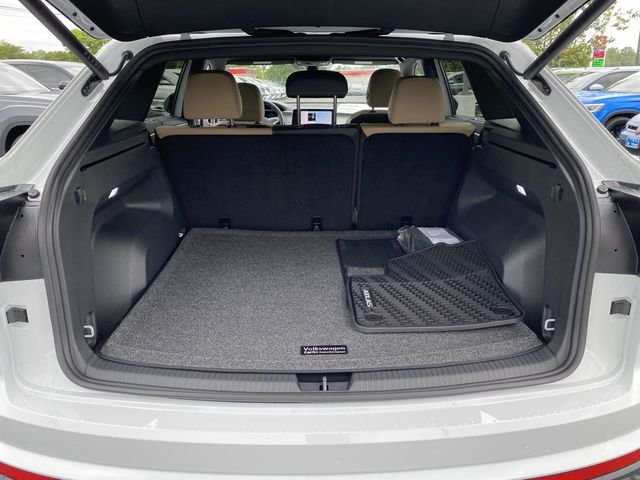 2025 Volkswagen Atlas Cross Sport SE w/Tech - Photo 9