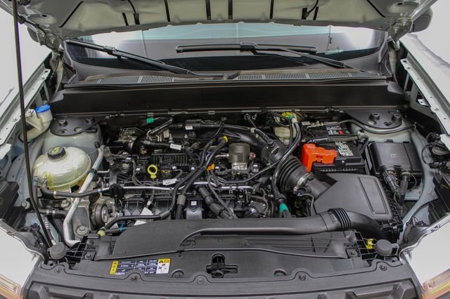 Used 2023 Cactus Green / Gray Ford XL image 15