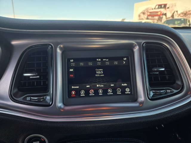Used 2021 White Dodge SXT image 15