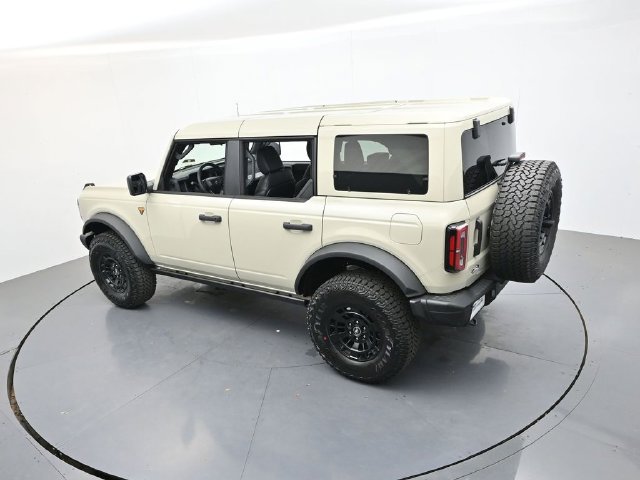 New 2026 Desert Sand Ford Badlands® image 95