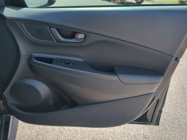 Used 2023 Black Hyundai SEL image 34