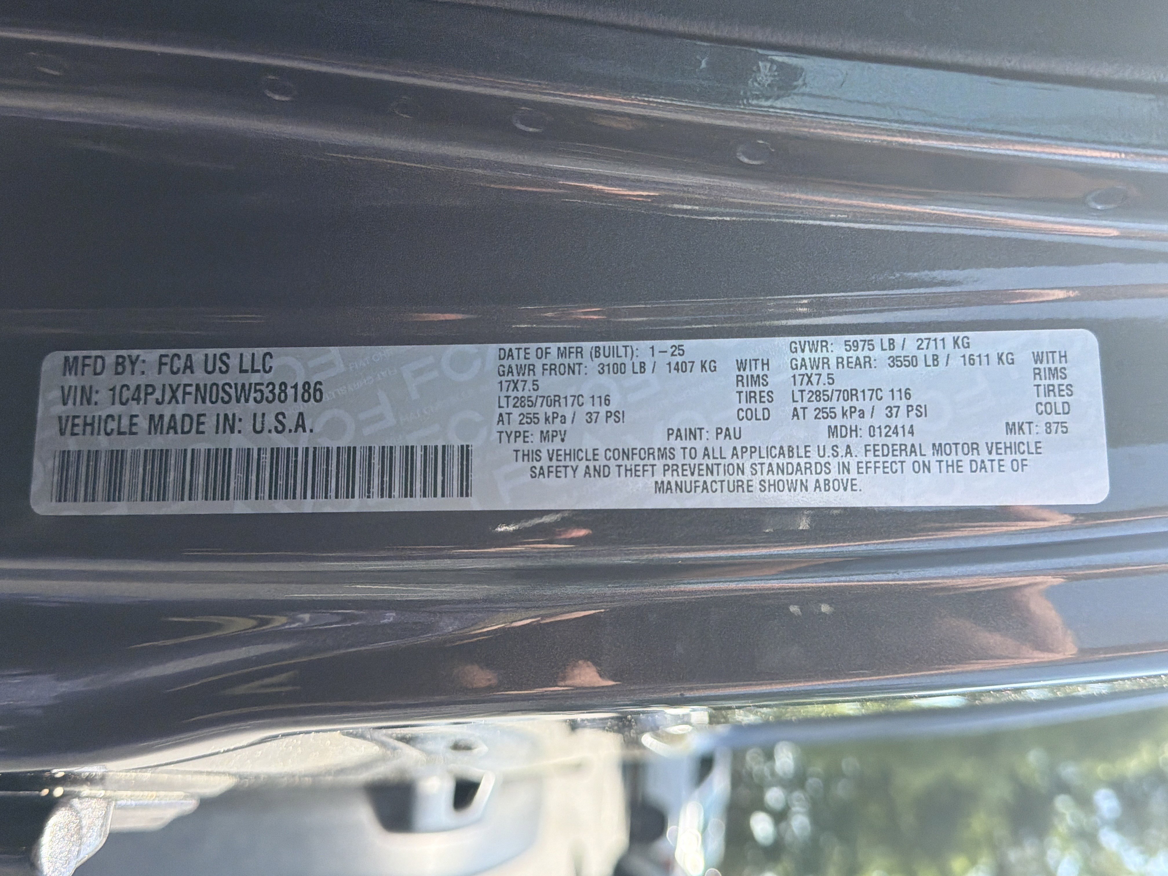 Used 2025 Granite Crystal Metallic Clearcoat Jeep Rubicon image 38