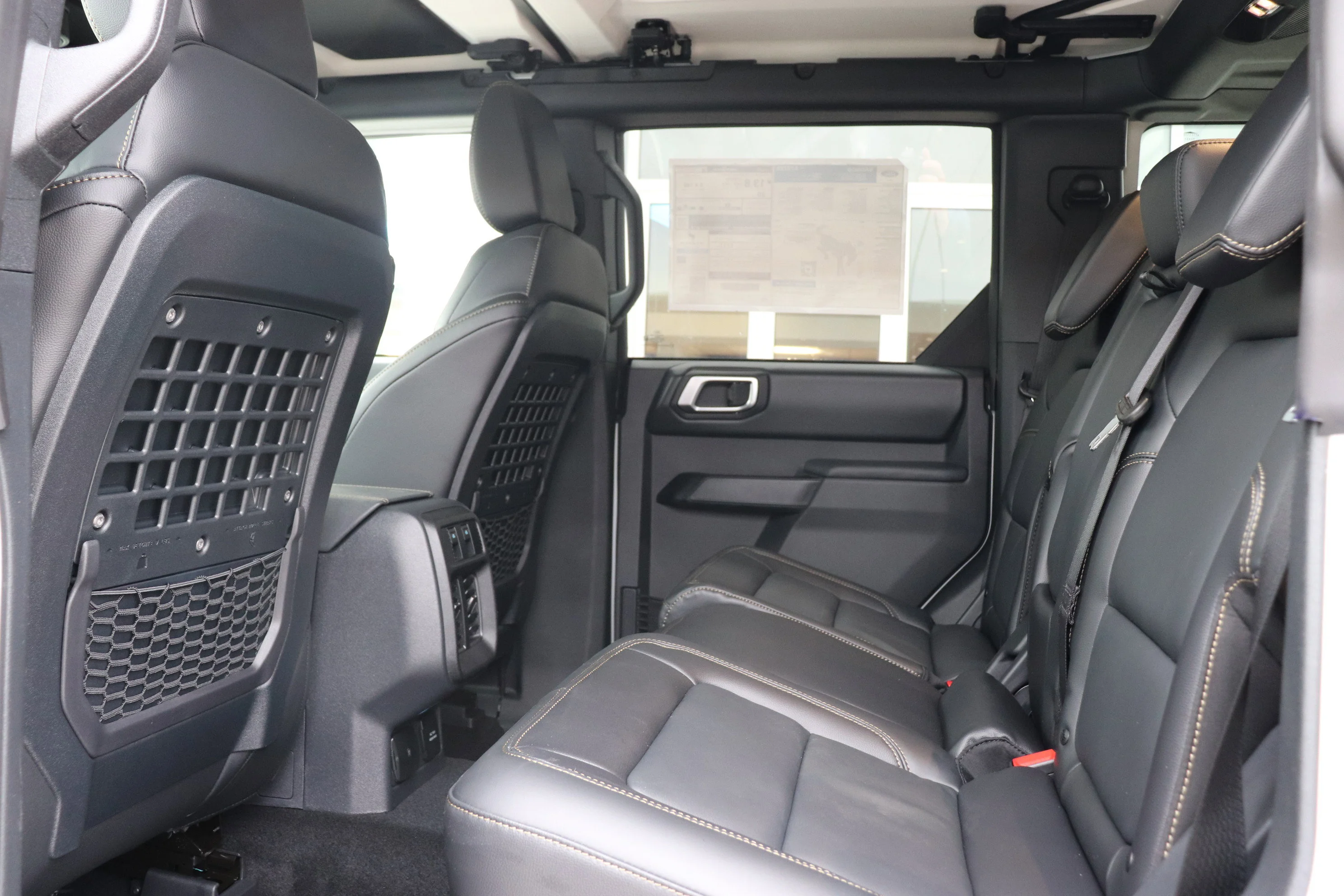 New 2026 AVALANCHE GREY Ford Badlands image 8