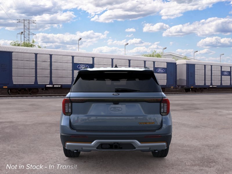 New 2026 Vapor Blue Metallic Ford Tremor® image 18