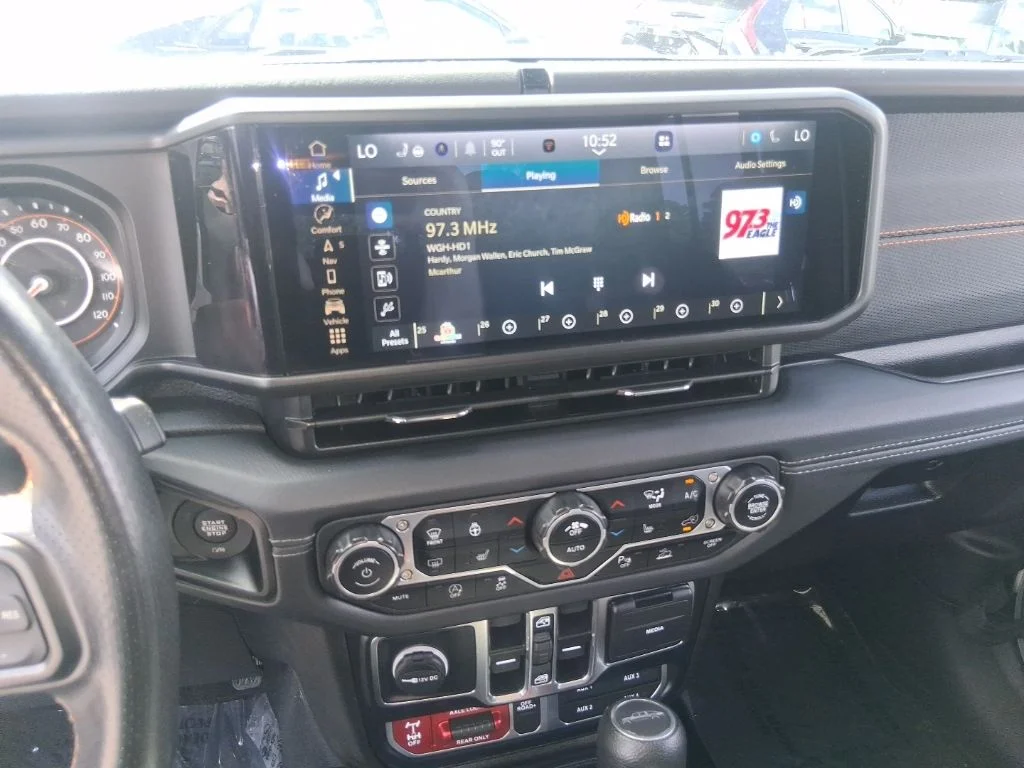 Used 2024 Silver Jeep Mojave image 14