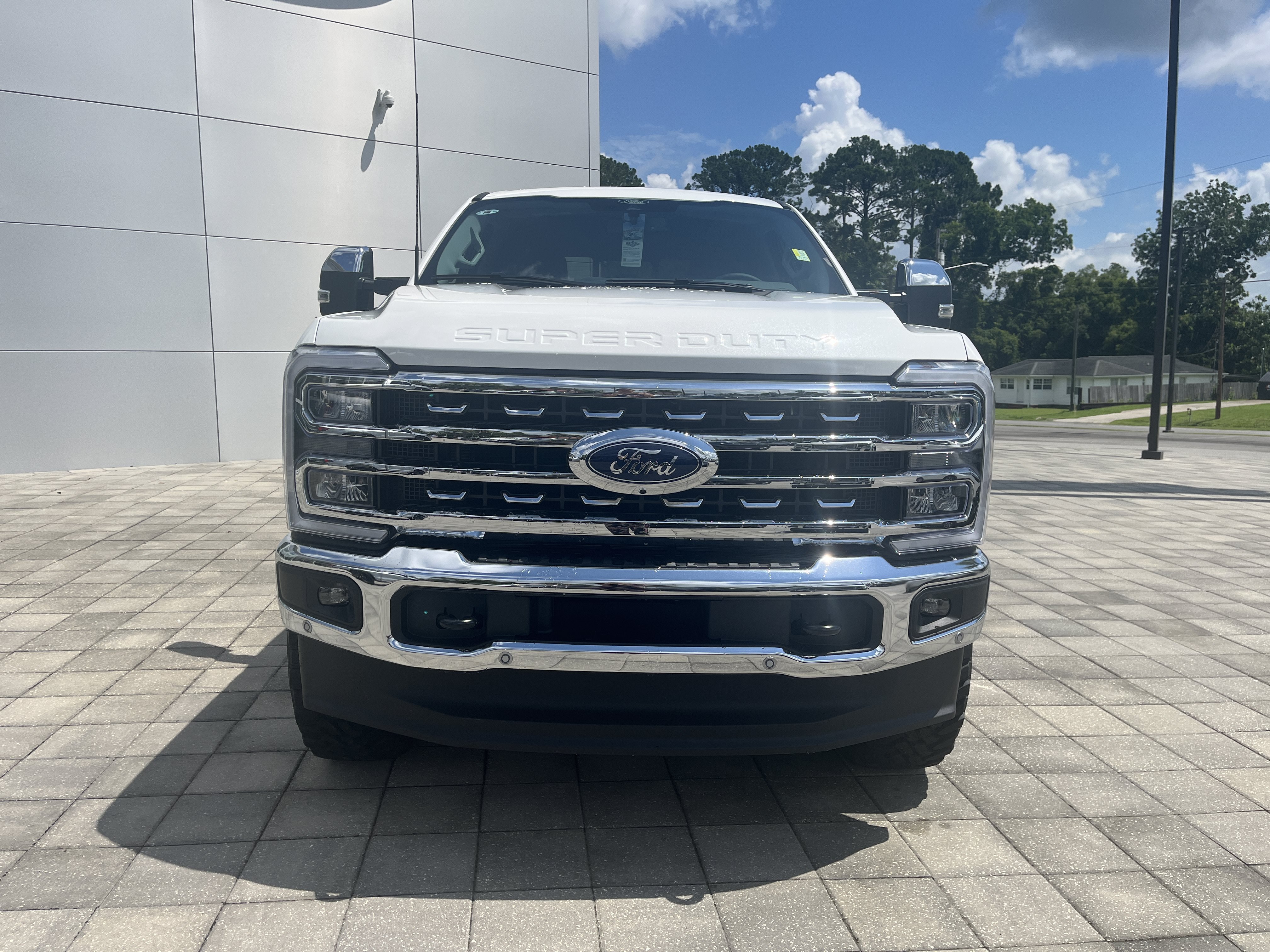 New 2026 Star White Metallic Tri-Coat Ford F-350® Lariat® image 9