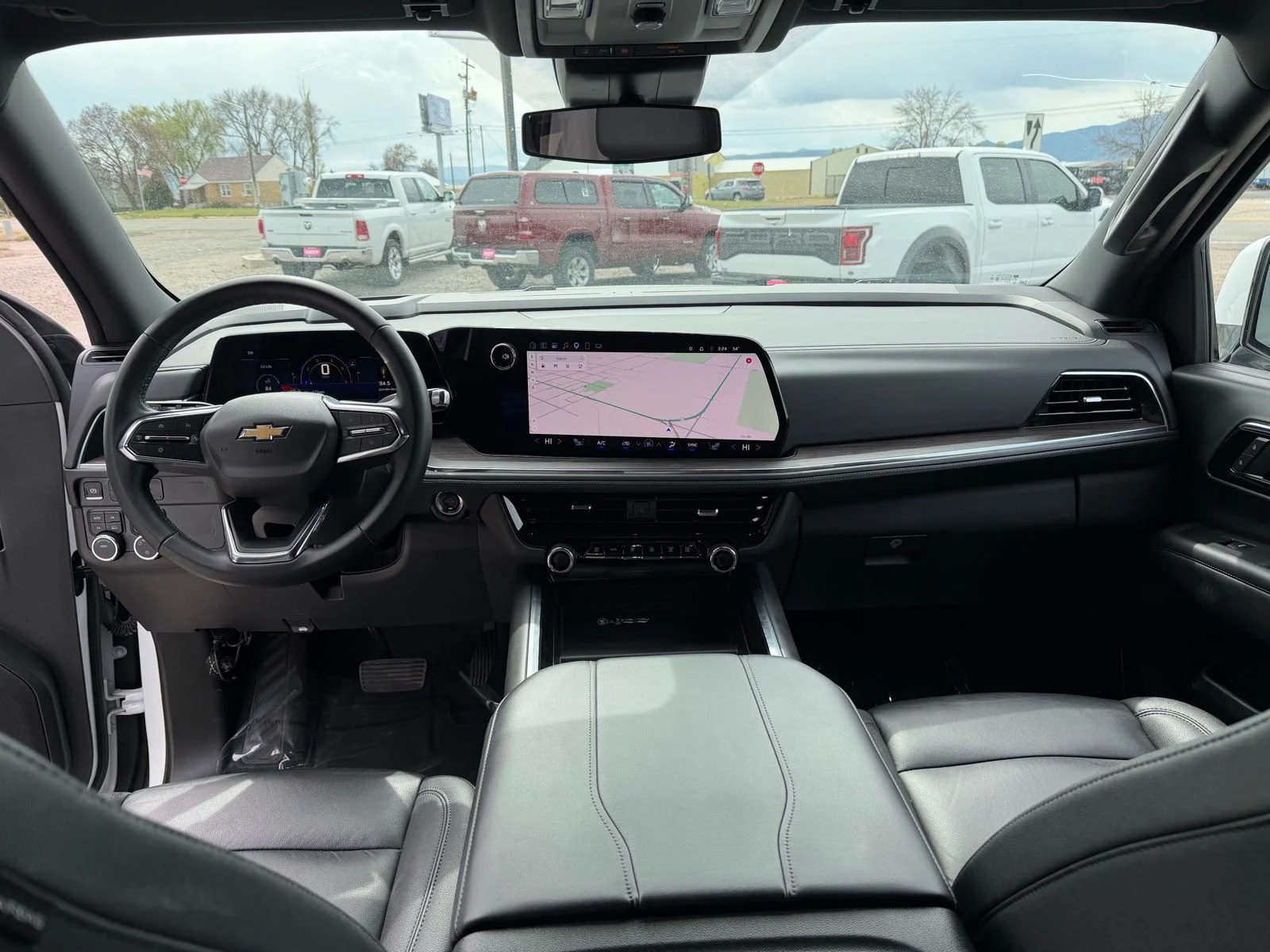 Used 2025 White Chevrolet LT image 26