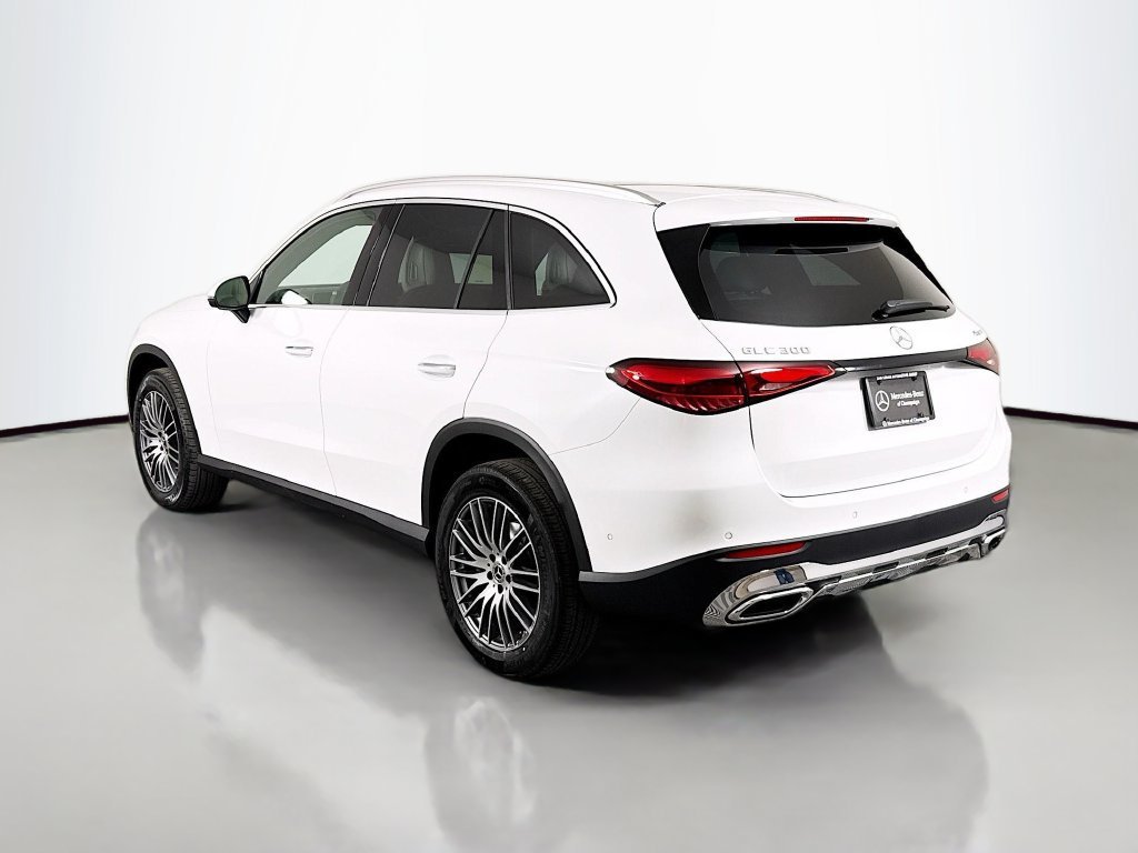 New 2026 MANUFAKTUR Moonlight White Metallic Mercedes-Benz GLC 300 image 38