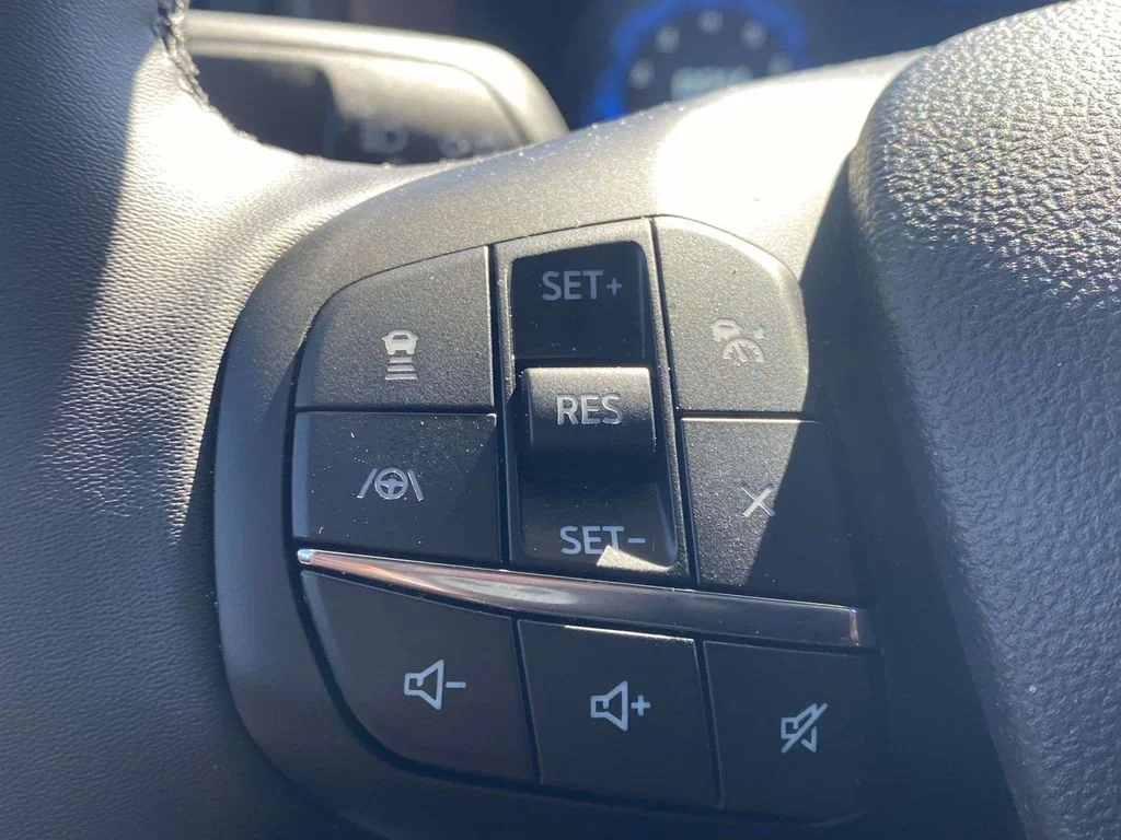 New 2025 Shadow Black Ford Outer Banks® image 25
