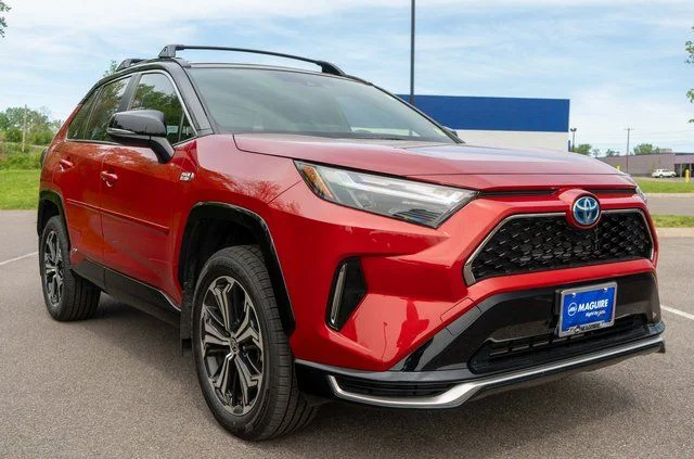 Used 2023 Red Toyota XSE image 4