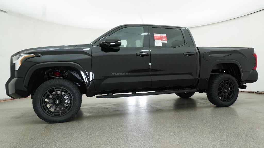 New 2026 Midnight Black Metallic Toyota SR5 image 4