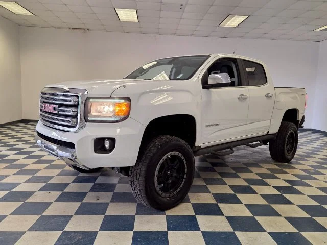 Used 2016 SUMMIT WHITE GMC 4WD SLT image 3
