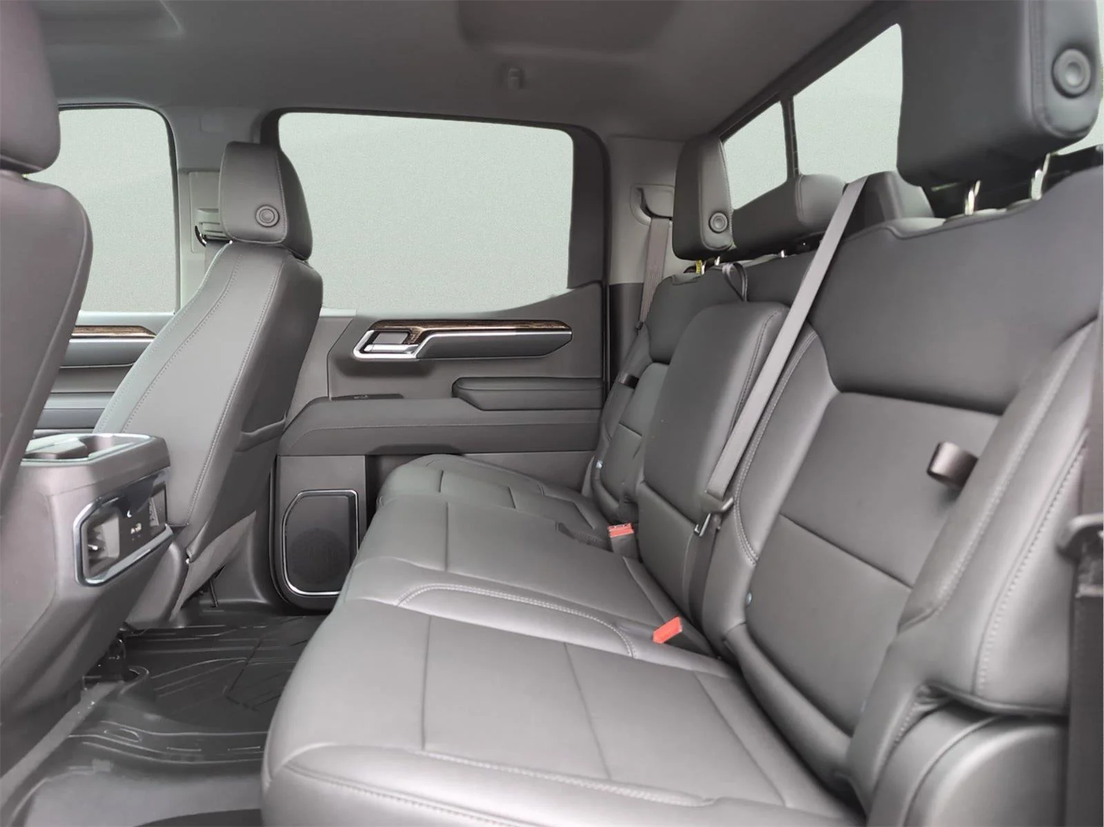 New 2026 Summit White GMC Elevation image 19