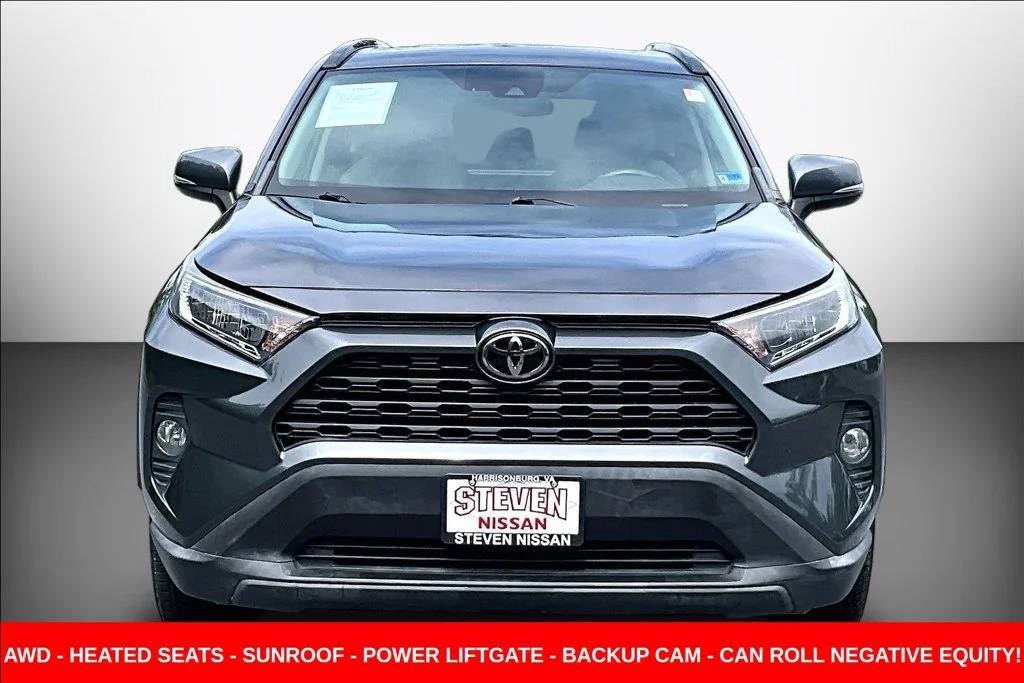 Used 2020 Gray Toyota XLE Premium image 2