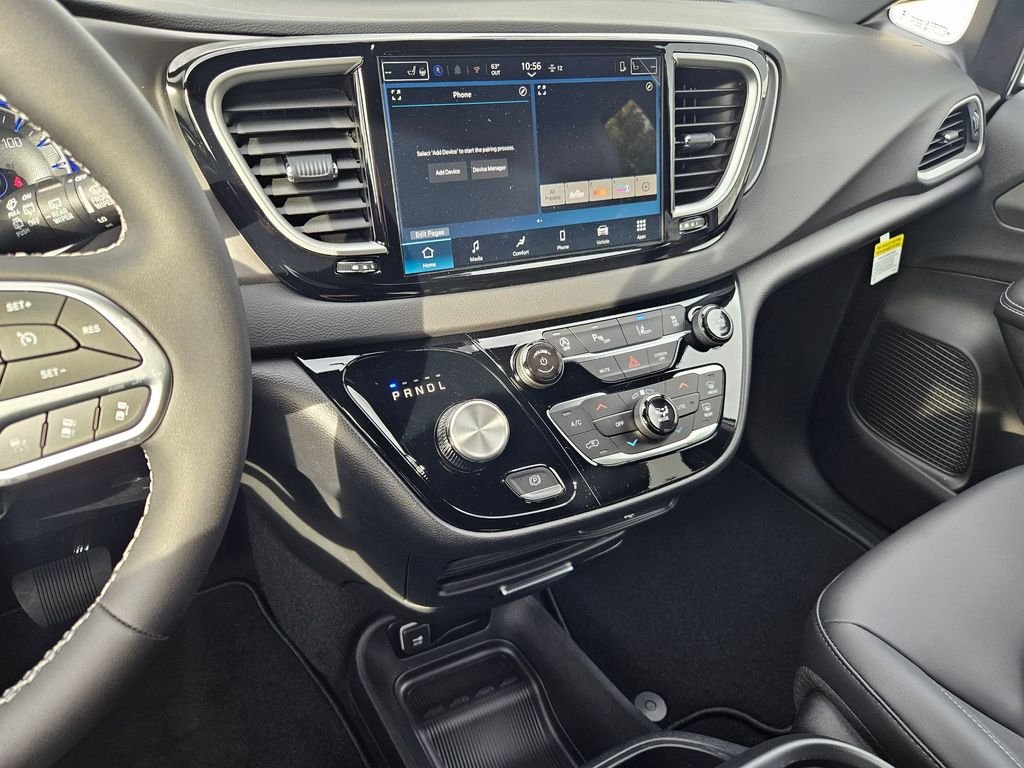 2026 Chrysler Voyager LX - Photo 19