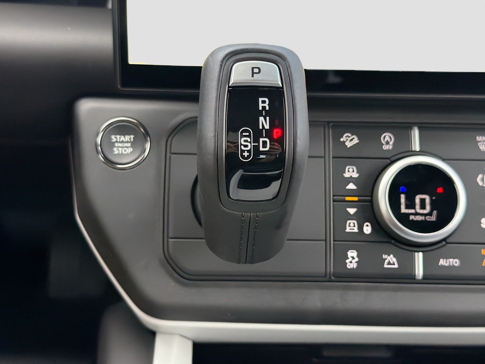 New 2026 Borasco Grey Land Rover X-Dynamic SE image 29