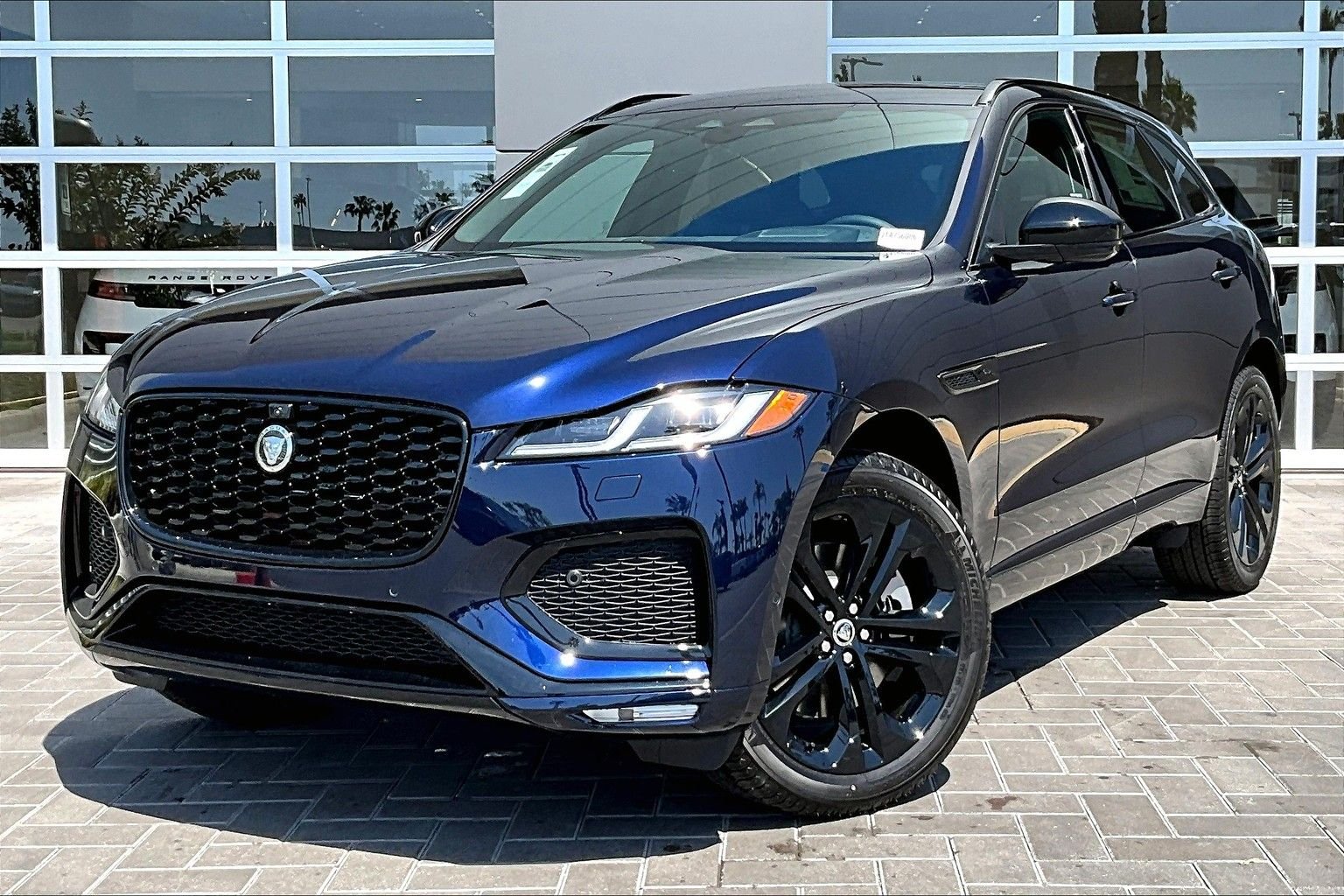 2026 Jaguar F-PACE P250 R-Dynamic S's photo