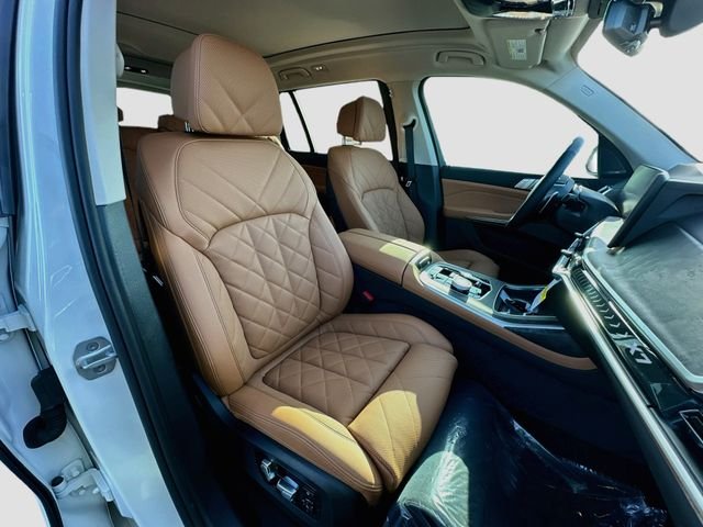 New 2027 White BMW xDrive40i image 23