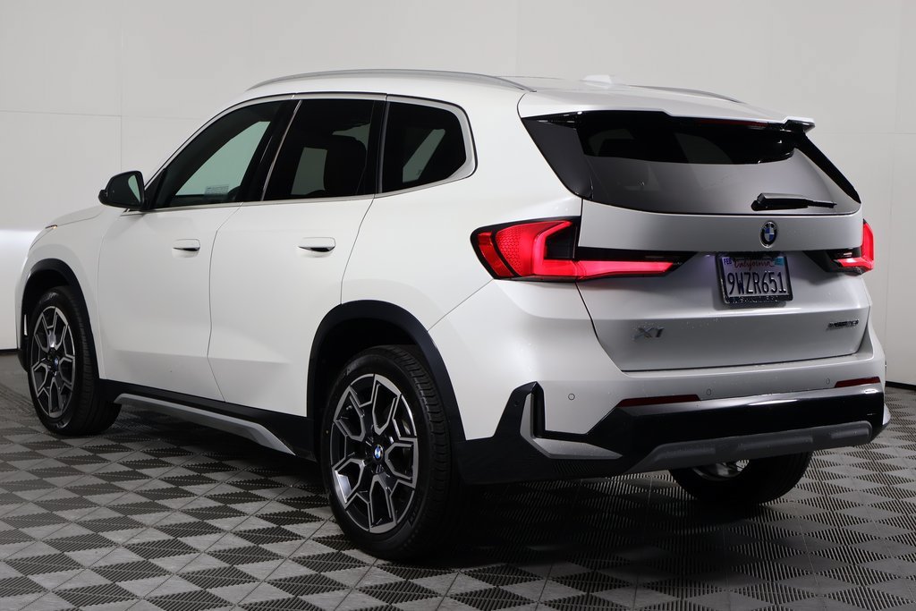 Certified Used 2026 Mineral White Metallic BMW xDrive28i image 6