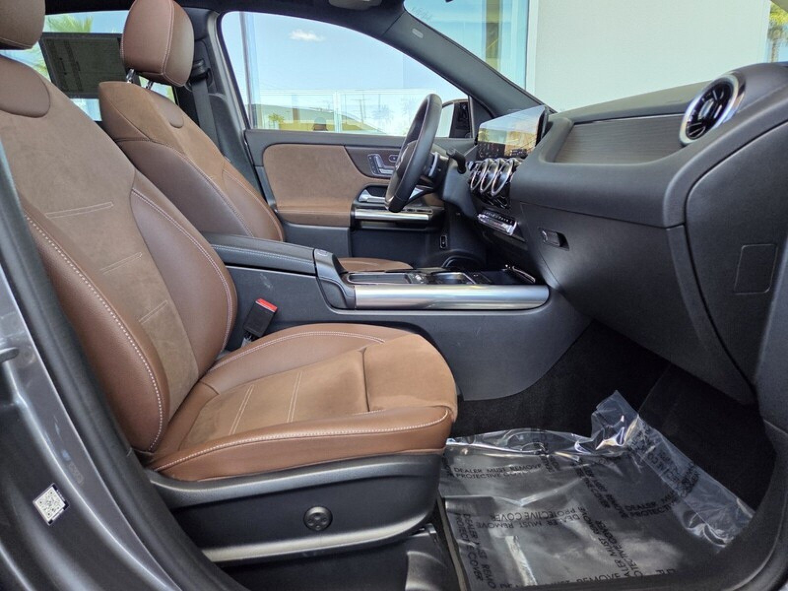 Certified Used 2026 Mountain Grey Metallic Mercedes-Benz GLA 250 image 19
