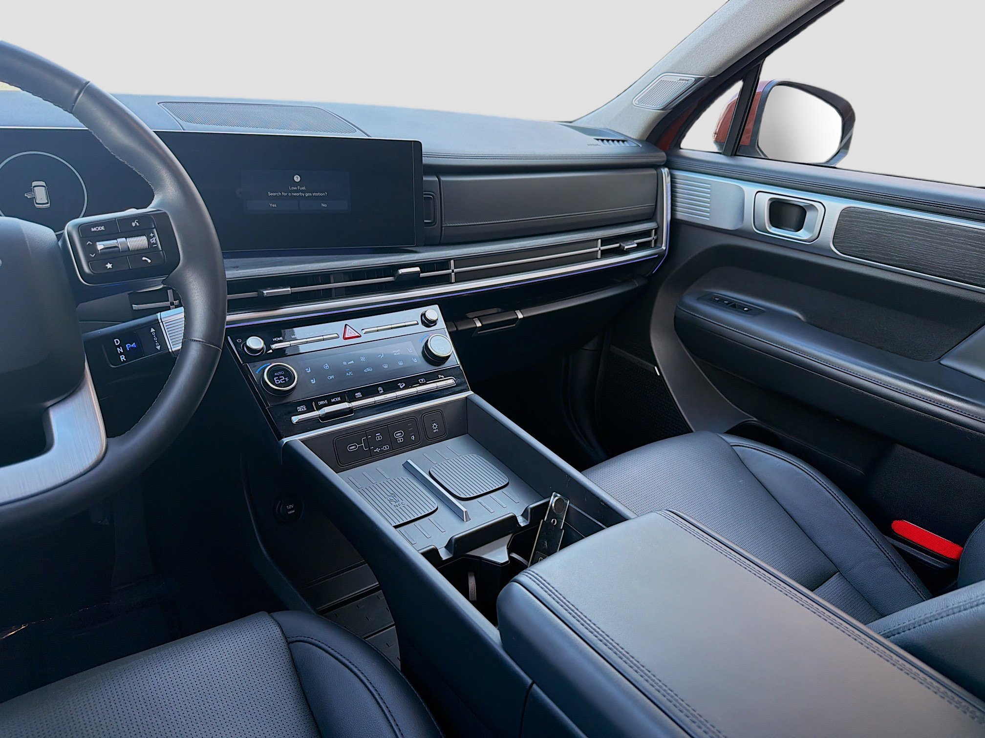 2025 Hyundai Santa Fe Limited - Photo 21