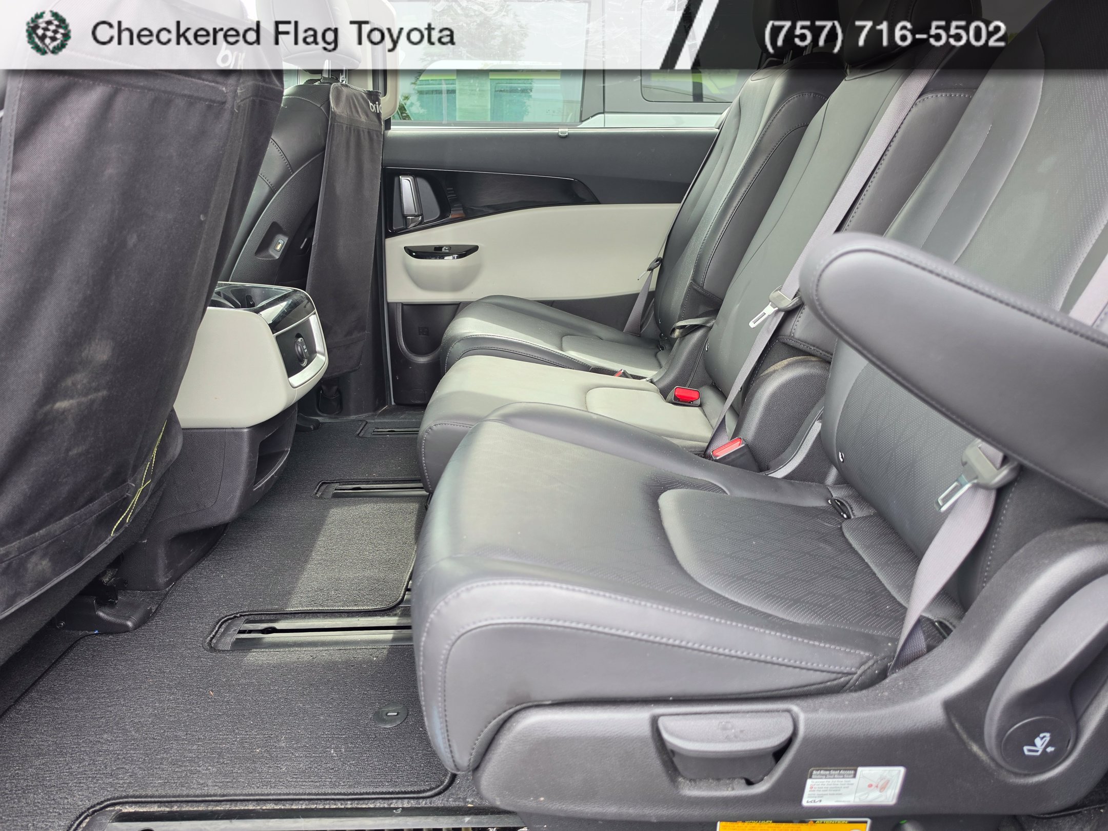 Used 2022 Ceramic Silver Kia EX image 19