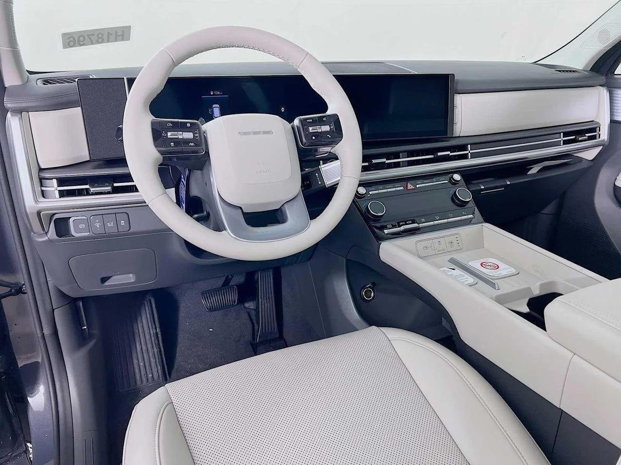 2026 Hyundai Santa Fe Hybrid — photo 7