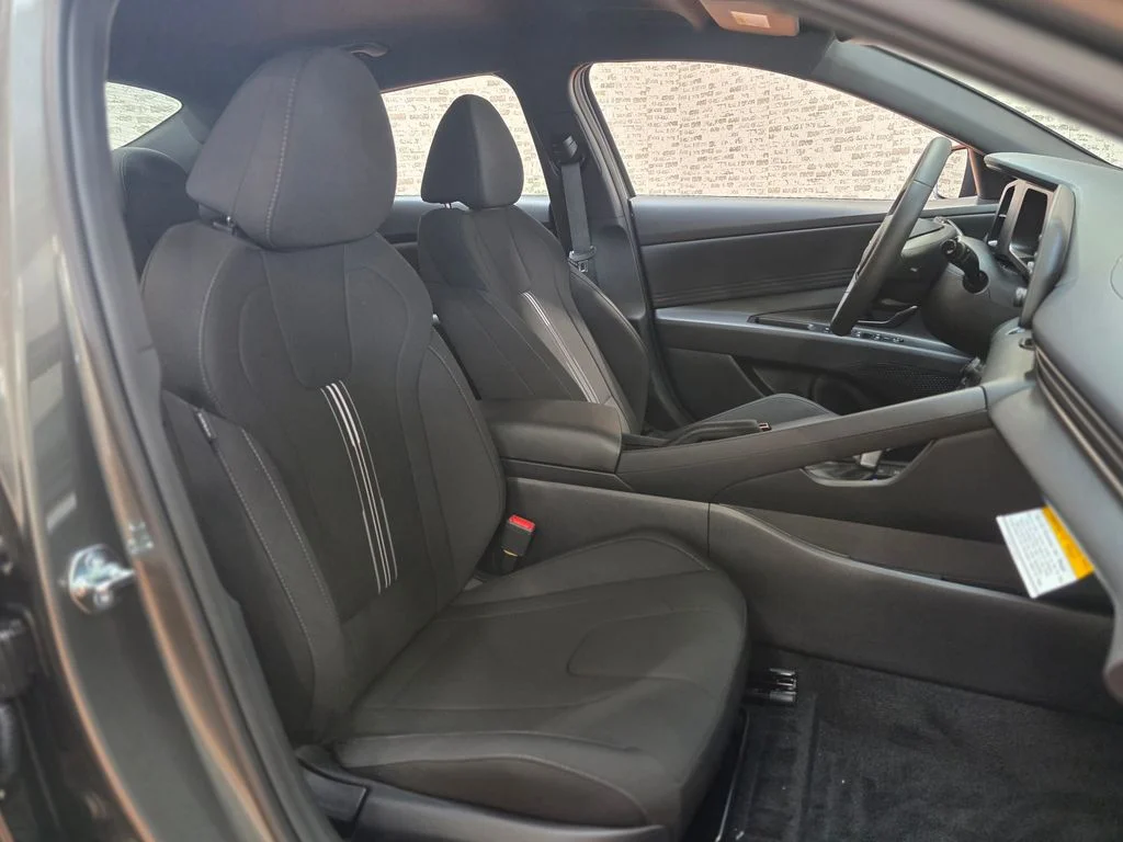New 2026 Amazon Gray Hyundai SEL Sport image 9