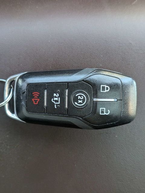 Used 2015 Silver Ford Platinum image 32