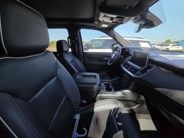 Used 2023 BLACK Chevrolet Premier image 6
