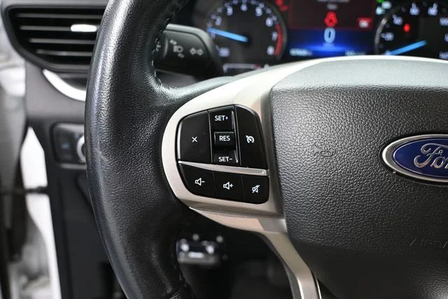 Used 2022 White Ford XLT image 21