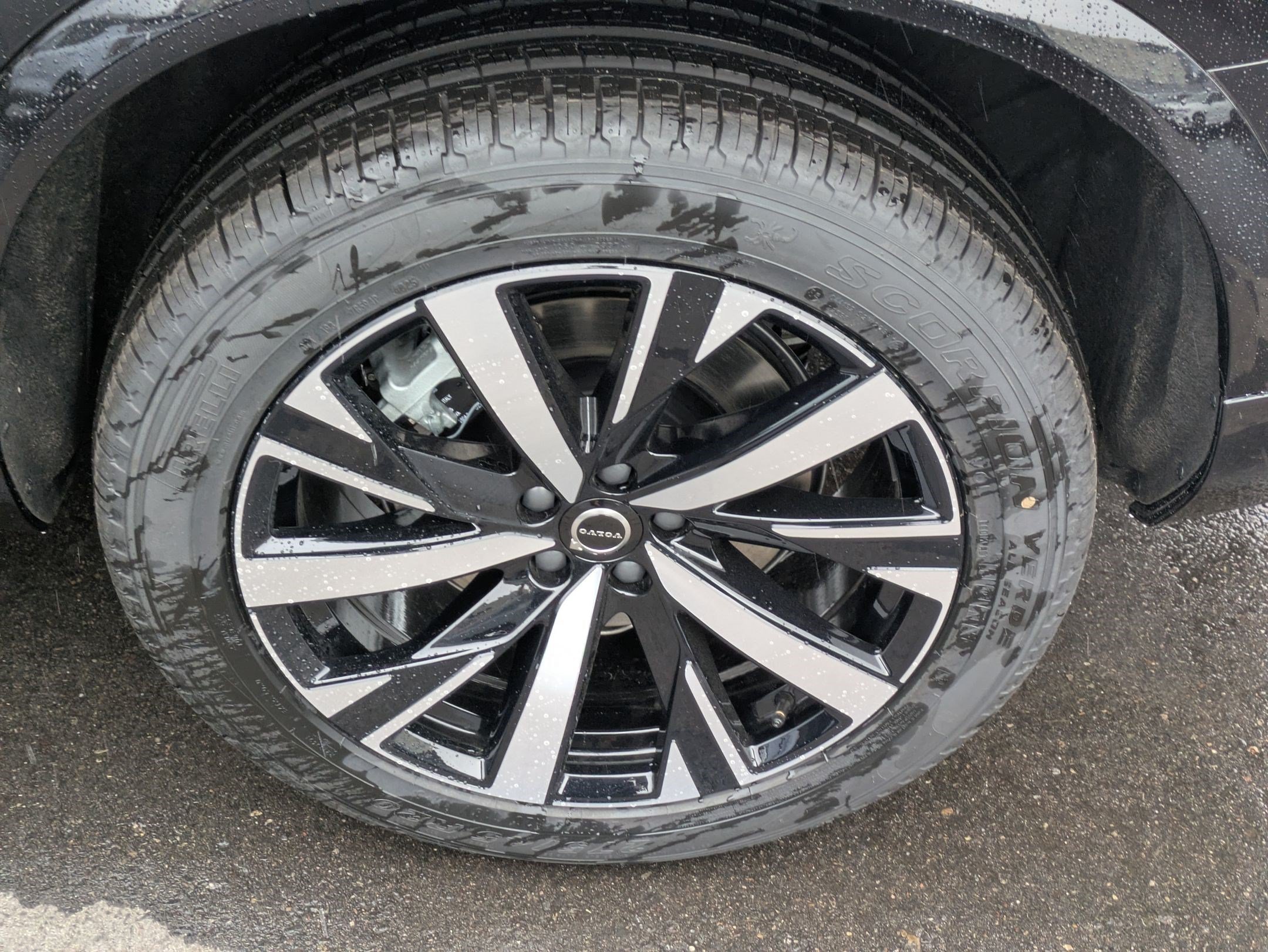 New 2026 Onyx Black Volvo Core image 17