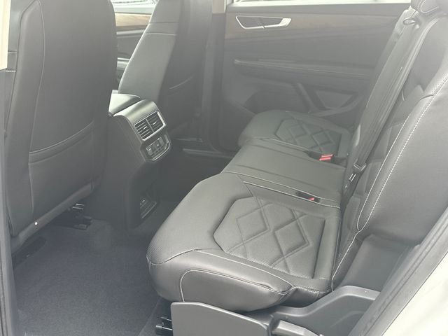 New 2026 White/off-white Volkswagen 2.0T SE image 11