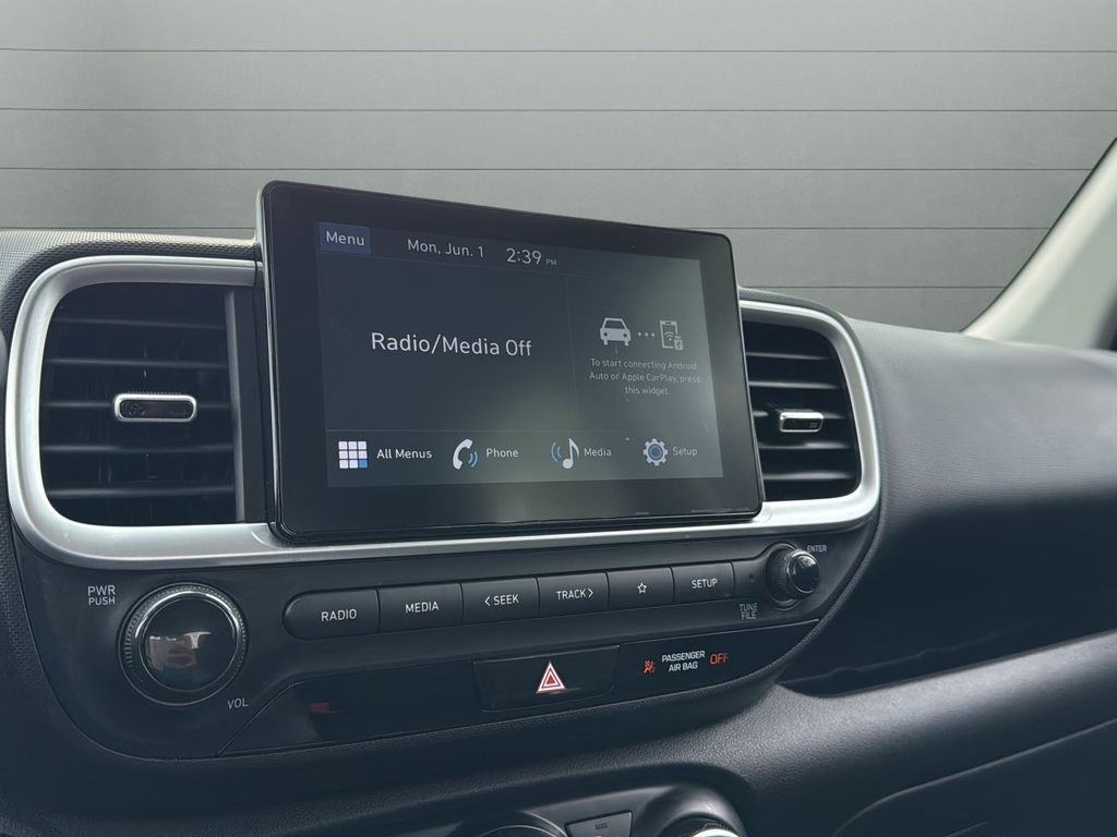 Used 2024 Onyx Black Hyundai SEL image 18