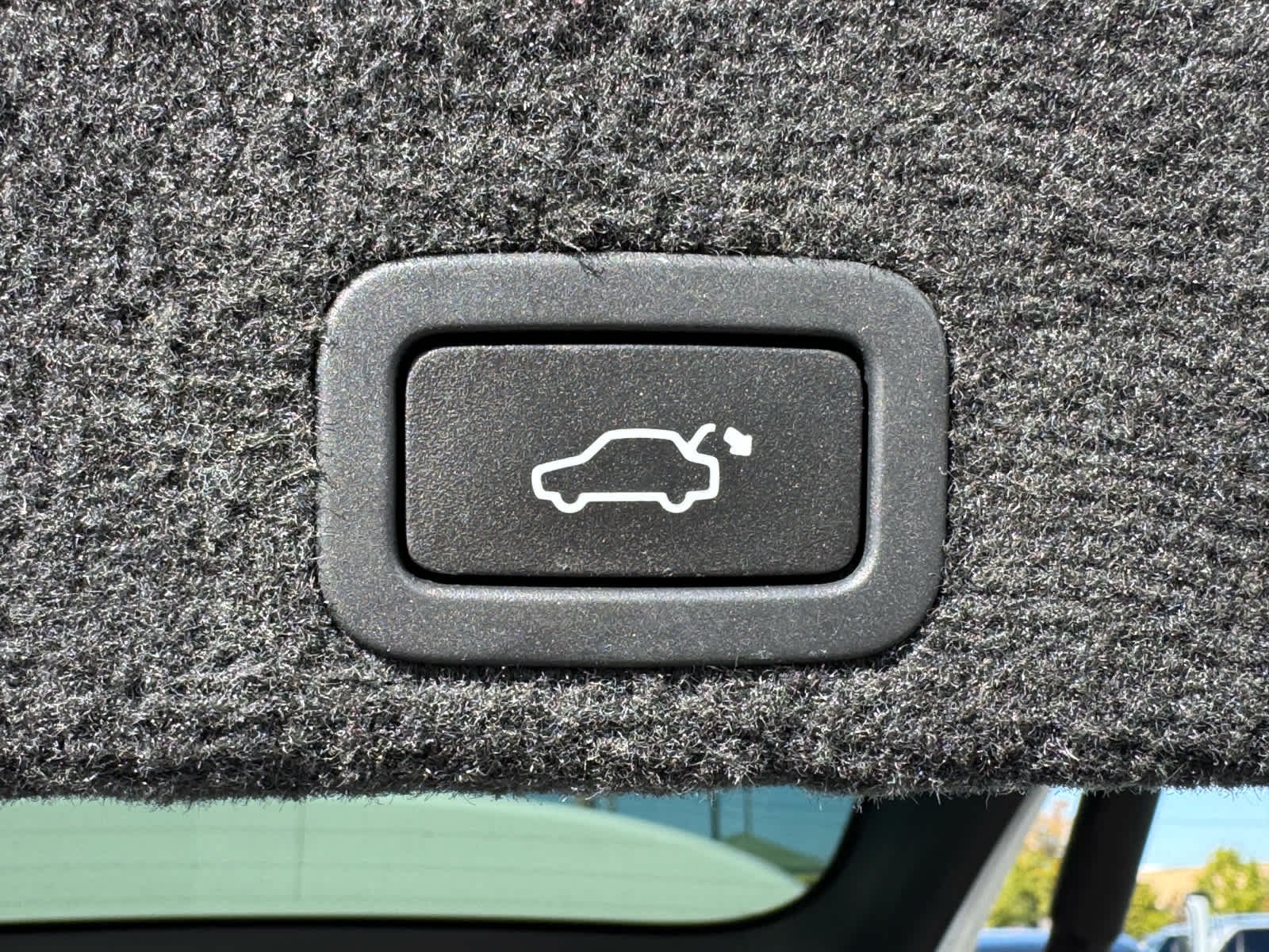 Used 2012 Ice White Volvo 3.0L Premier Plus image 10