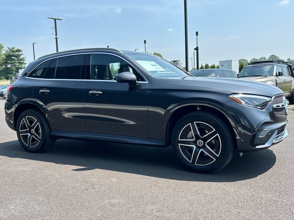 New 2026 Graphite Grey Metallic Mercedes-Benz GLC 300 image 37