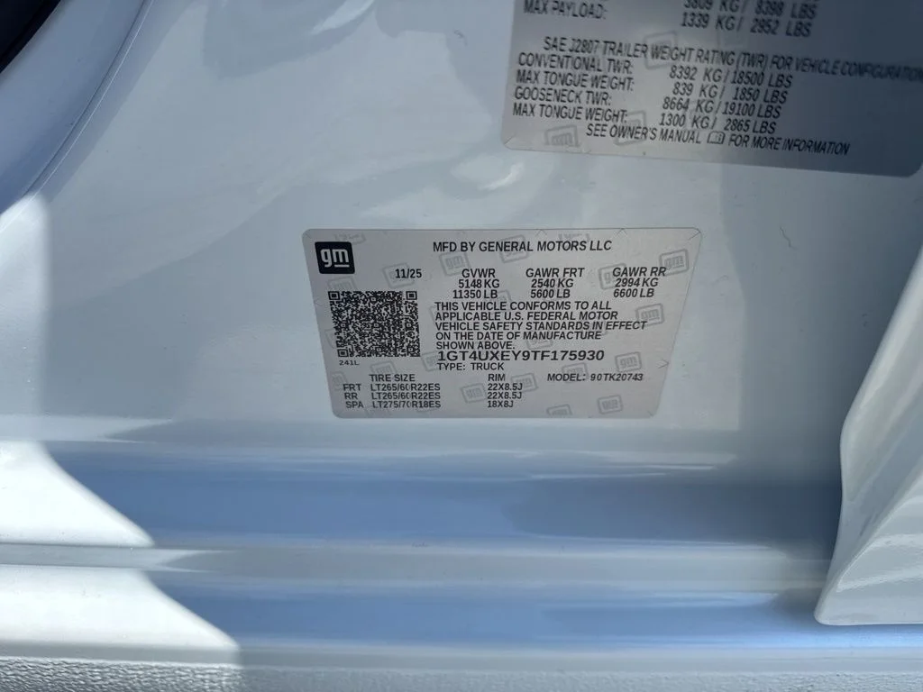 Used 2026 White GMC Denali Ultimate image 42