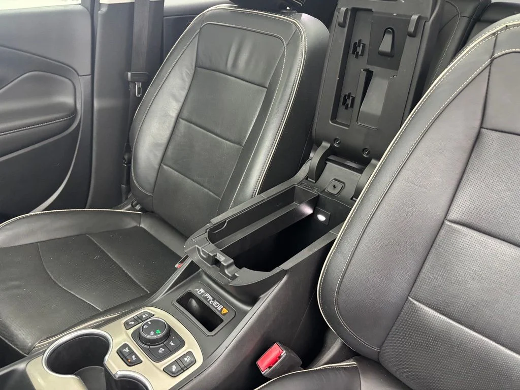 Used 2020 Black GMC Denali image 25