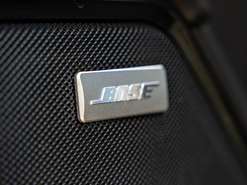 Used 2024 Sterling Metallic GMC AT4 image 27