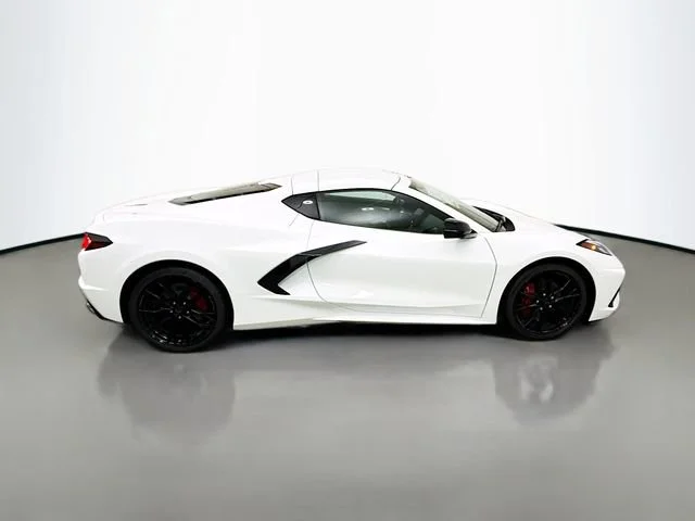 New 2026 Arctic White Chevrolet 2LT image 10