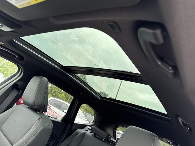 New 2026 Dune Grey Metallic BMW xDrive28i image 23