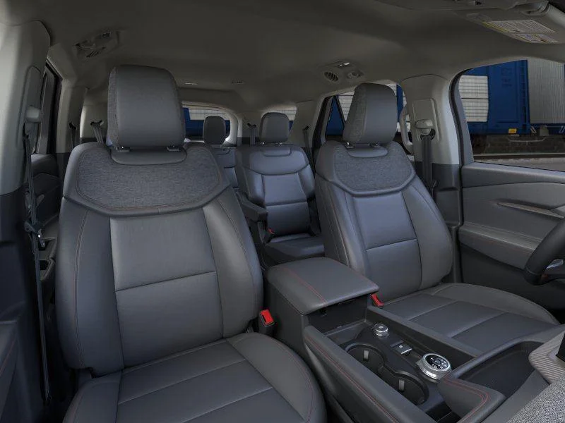New 2026 Space White Metallic Ford Active image 10