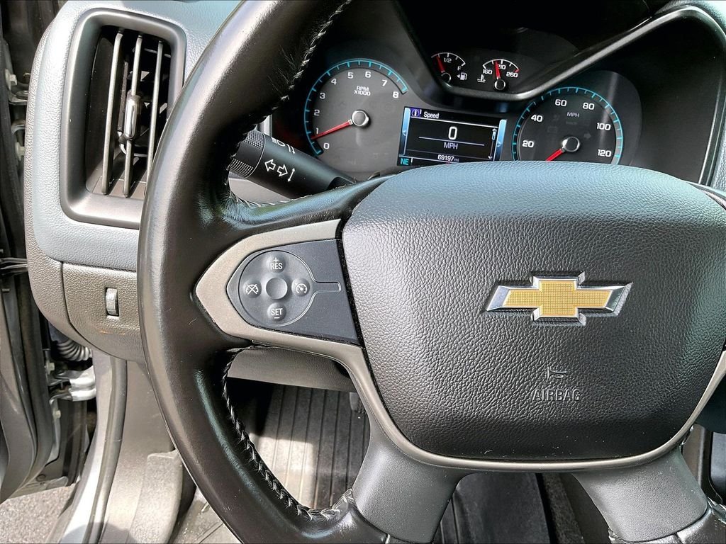 Used 2018 Gray Chevrolet Z71 image 23