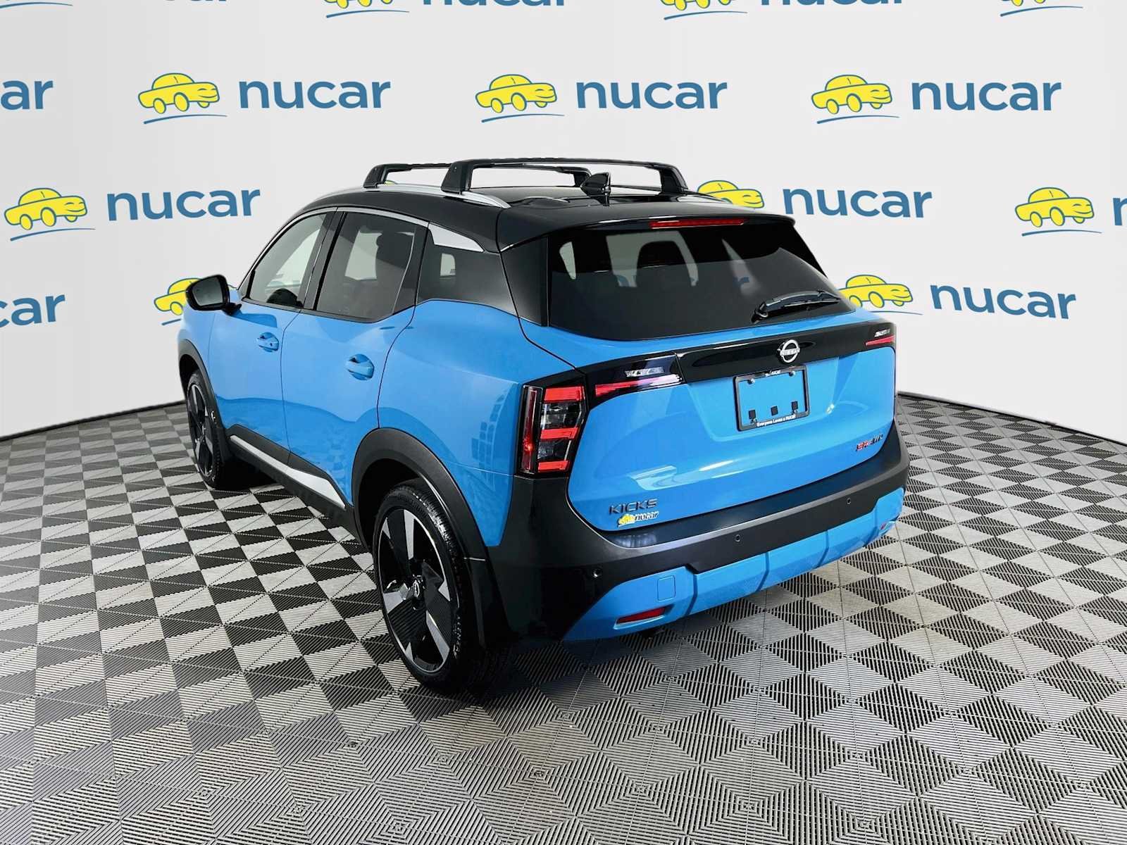 Used 2025 Arctic Ice Blue Metallic/Super Black Nissan SR image 5