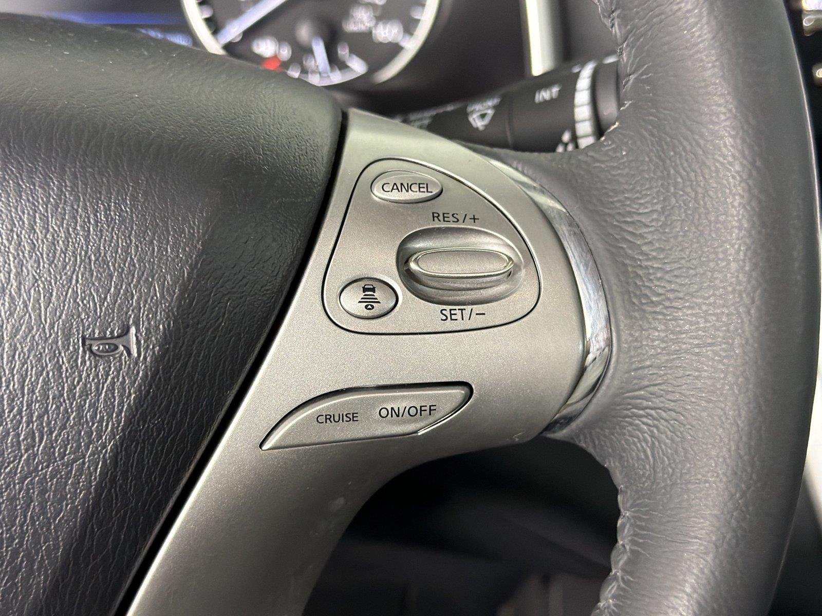 Used 2015 Gray Nissan Platinum image 29