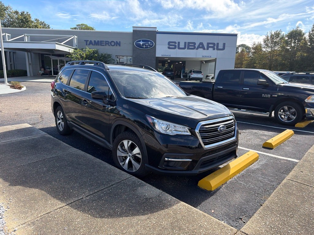 Used 2022 Black Subaru Premium image 1