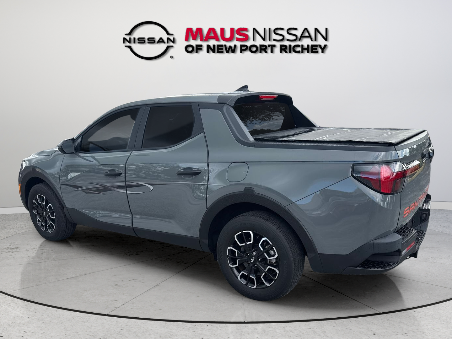 Used 2023 Gray Hyundai SEL image 7