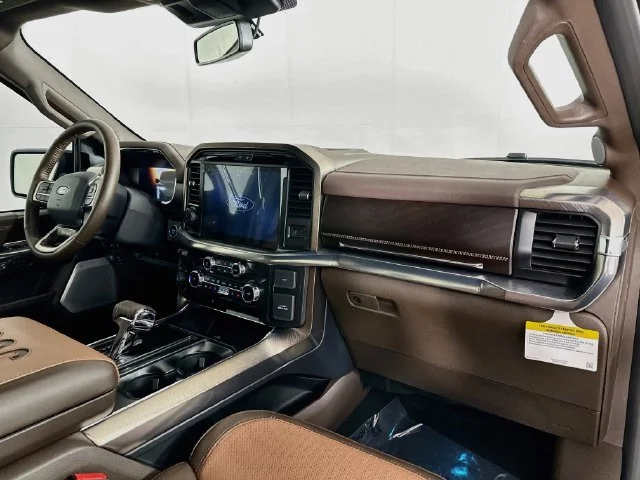 New 2026 Agate Black Metallic Ford King Ranch image 31
